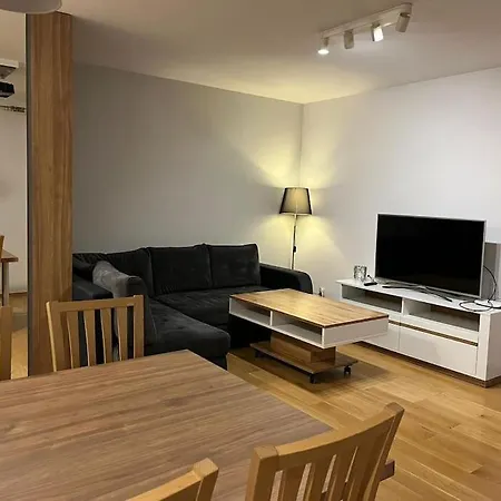 Апартаменты Bianco Apartament Reduta Park
